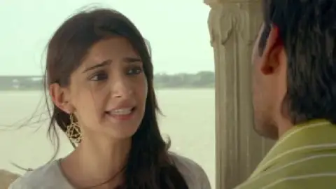 Still 2 of Raanjhanaa (2013) BluRay [Hindi DD5.1] 1080p 720p & 480p [x264/HEVC]