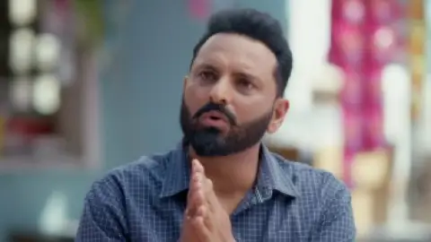 Still 1 of Wife Peke Husband Theke (2025) WEB-DL [Punjabi DD2.0] 4K 1080p 720p & 480p [x264/Esubs]
