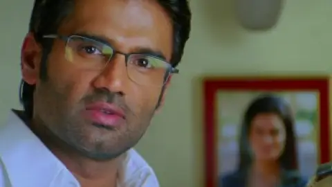 Still 2 of Apna Sapna Money Money (2006) WEB-DL [Hindi DD2.0] 1080p 720p & 480p [x264/HEVC]