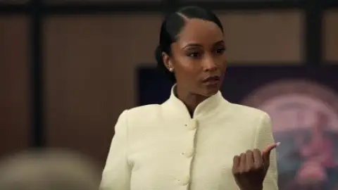 Still 3 of The Lincoln Lawyer (Season 2) WEB-DL [Hindi (ORG 5.1) + English] 1080p 720p Dual Audio [HEVC 10bit/ESub] | [Part 2 ADDED!]