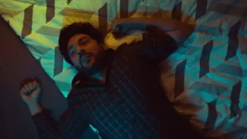 Still 7 of Aakhri Sach (Season 1) WEB-DL [Hindi DD5.1] 1080p 720p & 480p [x264/HEVC] HD | ALL Episodes [HotStar Series]