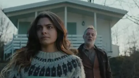 Still 2 of The Man on the Road (2022) BluRay [Hindi (ORG 5.1) & Italian] 1080p 720p & 480p Dual Audio [x264/10Bit-HEVC]