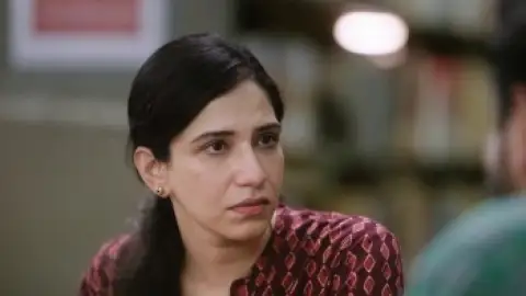Still 5 of Well Done C.A. Sahab! (2025) DS4K WEB-DL [Hindi 2.0] 4K 1080p 720p & 480p [x264/HEVC]