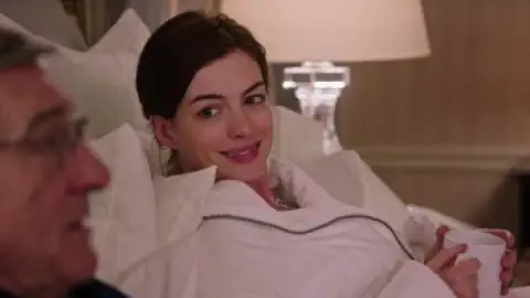 Still 6 of The Intern (2015) BluRay [Hindi (ORG 2.0) & English] 4K 1080p 720p & 480p Dual Audio [x264/10Bit-HEVC]