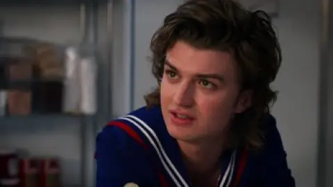 Still 2 of Stranger Things (Season 3) WEB-DL [Hindi DD5.1 & English] 1080p 720p 480p & 10Bit HEVC [ALL Episodes] | NF Series