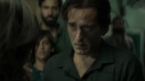 Still 2 of Dhurandhar (2025) DS4K WEB-DL [Hindi DD5.1] 4K 1080p 720p & 480p [x264/10Bit-HEVC] | [Raw & UnDekha]