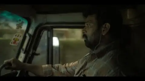 Still 2 of Dayaa (Season 1) Hindi WEB-DL 1080p 720p & 480p x264 DD5.1