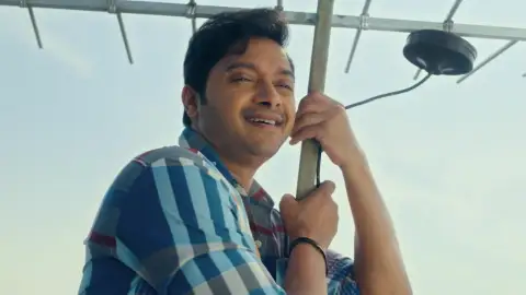 Still 1 of Kapkapiii (2025) WEB-DL [Hindi ORG-DD2.0] 1080p 720p & 480p [x264/HEVC]