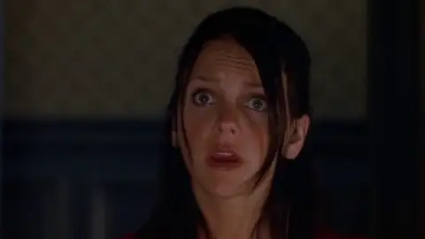 Still 3 of Scary Movie 2 (2001) BluRay [Hindi (DD2.0) & English] 1080p 720p & 480p Dual Audio [x264/10Bit-HEVC]