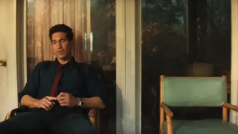 Still 2 of HIS & HERS (Season 1) WEB-DL [Hindi (DD5.1) & English] 4K 1080p 720p & 480p [x264/10Bit-HEVC] | [ALL Episodes] | NF Series