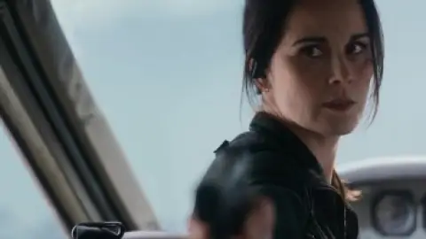 Still 3 of Flight Risk (2025) BluRay [Hindi (DD5.1) & English] 4K 1080p 720p & 480p Dual Audio [x264/10Bit-HEVC]