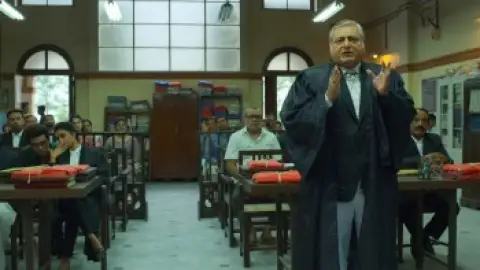 Still 7 of Shastry Virudh Shastry (2023) WEB-DL [Hindi DD5.1] 1080p 720p & 480p [x264/ESubs]