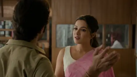 Still 4 of World Famous Lover (2020) UNCUT WEB-DL Dual Audio [Hindi & Telugu] 1080p 720p 480p [x264/HEVC] HD