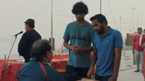 Still 1 of Falimy (2023) WEB-DL [Hindi DD5.1] 1080p 720p & 480p [x264/ESubs]