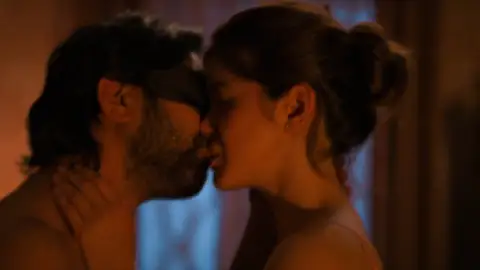 Still 5 of Aankhon Ki Gustaakhiyan (2025) WEB-DL [Hindi DD5.1] 4K 1080p 720p & 480p [x264/HEVC]
