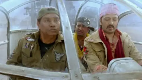 Still 4 of Total Dhamaal (2019) WEB-DL [Hindi AAC2.0] 1080p 720p & 480p [x264/HEVC]