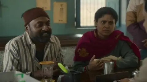 Still 3 of Gram Chikitsalay (Season 2) WEB-DL [Hindi DD5.1] 4K 1080p 720p & 480p [x264/ESubs] | AMZN Series