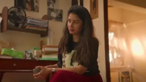 Still 1 of Main Actor Nahin Hoon (2026) WEB-DL [Hindi DD5.1] 1080p 720p & 480p [x264/HEVC]