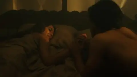 Still 4 of Anweshippin Kandethum (2024) WEB-DL [Hindi DD5.1] 1080p 720p & 480p [x264/HEVC]