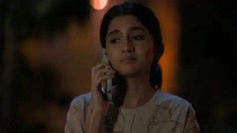 Still 4 of Gutar Gu (Season 2) WEB-DL [Hindi (DD5.1)] 1080p 720p & 480p x264 | AMZN Series