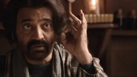 Still 4 of Sardar (2022) UNCUT WEB-DL [Hindi (DD2.0) & Tamil] 4K 1080p 720p & 480p Dual Audio [x264/10Bit-HEVC]