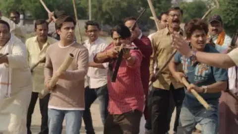 Still 6 of Panchayat (Season 3) WEB-DL [Hindi DD5.1] 4K 1080p 720p & 480p [x264/HEVC] HD | ALL Episodes [PrimeVideo Series]