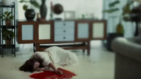 Still 5 of Starfish (2023) WEB-DL [Hindi 5.1] 1080p 720p & 480p [x264/ESubs]