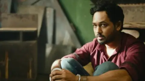 Still 7 of PT Sir (2024) WEB-DL [Hindi (DD2.0) & Tamil] 1080p 720p & 480p Dual Audio [x264/ESubs]