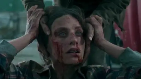 Still 4 of Bird Box: Barcelona (2023) WEB-DL [Hindi (ORG 5.1) & English] 1080p 720p & 480p Dual Audio [x264/10Bit HEVC]