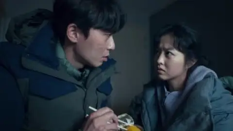Still 3 of Concrete Utopia (2023) BluRay [Hindi (ORG 5.1) + Korean] 1080p 720p & 480p Dual Audio [x264/10Bit-HEVC]