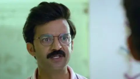 Still 5 of Honeymoon Express (2024) WEB-DL [Hindi (DD2.0) & Telugu] 1080p 720p & 480p Dual Audio [x264/HEVC]