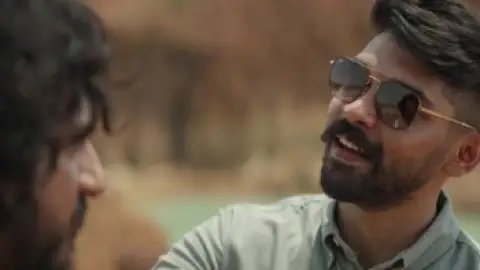 Still 5 of Mahaan (2022) UNCUT DS4K WEB-DL [Hindi (DD5.1) & Tamil] 4K 1080p 720p & 480p Dual Audio [x264/10Bit-HEVC]