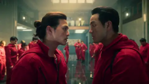 Still 8 of Money Heist: Korea – Joint Economic Area (Season 1) WEB-DL [Hindi DD5.1 & English] 1080p 720p 480p Dual Audio [x264/10Bit-HEVC] | NetFlix [ALL Episodes]