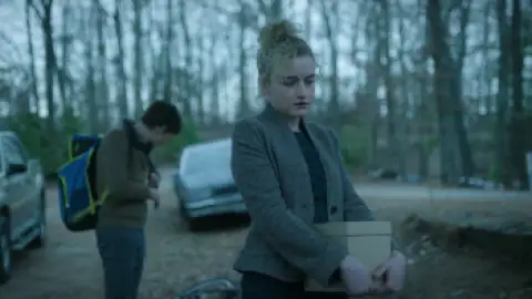 Still 2 of Ozark (Season 4: Part-1) WEB-DL [Hindi DD5.1 + English] 1080p 720p & 480p Dual Audio [10Bit-HEVC] HD | ALL Episodes [NetFlix Series]