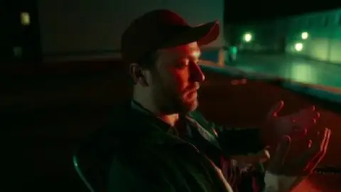 Still 5 of Crap Happens (Season 1) WEB-DL [Hindi (DD5.1) & English] 1080p 720p & 480p Dual Audio [x264/ESubs] | NF Series