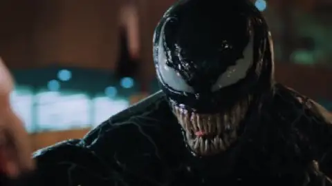 Still 5 of Venom (2018) BluRay [Hindi (ORG 5.1) & English] 4K 1080p 720p & 480p Dual Audio [x264/10Bit-HEVC]