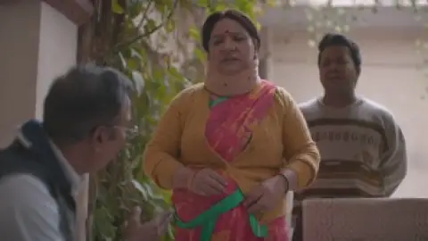 Still 2 of Gullak (Season 4) WEB-DL [Hindi DD5.1] 4K 1080p 720p & 480p [x264/HEVC] HD | ALL Episodes [SonyLiv Series]