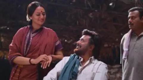 Still 7 of Lingaa (2014) UNCUT BluRay [Hindi (DD5.1) & Tamil] 1080p 720p & 480p Dual Audio [x264/10Bit-HEVC]