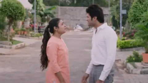 Still 4 of Arjun Reddy (2017) UNCUT WEB-DL [Hindi (DD2.0) & Telugu] 1080p 720p & 480p Dual Audio [x264/HEVC]