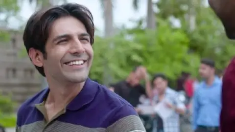 Still 1 of Pati Patni Aur Woh (2019) WEB-DL [Hindi DD5.1] 4K 1080p 720p & 480p [x264/HEVC]