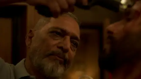 Still 2 of O’ Romeo (2026) WEB-DL [Hindi DD5.1] 4K 1080p 720p & 480p [x264/10Bit-HEVC]