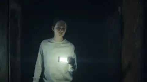 Still 7 of The Colony AKA Tides (2021) BluRay [Hindi (DD2.0) & English] 1080p 720p & 480p Dual Audio [x264/10Bit-HEVC]