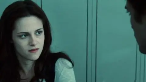 Still 1 of Twilight (2008) BluRay [Hindi (ORG 2.0) & English] 4K 1080p 720p & 480p [x264/10Bit-HEVC]