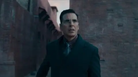 Still 5 of Kesari Chapter 2 (2025) DS4K WEB-DL [Hindi DD5.1] 4K 1080p 720p & 480p [x264/10Bit-HEVC]