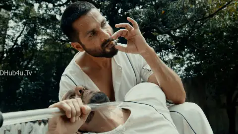 Still 10 of Deva (2025) DS4K WEB-DL [Hindi DD5.1] 4K 1080p 720p & 480p [x264/HEVC] | [Exclusive By ]
