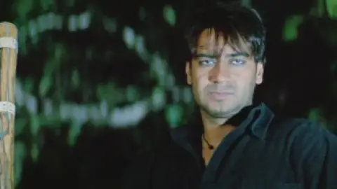 Still 6 of Kaal (2005) WEB-DL [Hindi DD5.1] 1080p 720p & 480p [x264/HEVC]