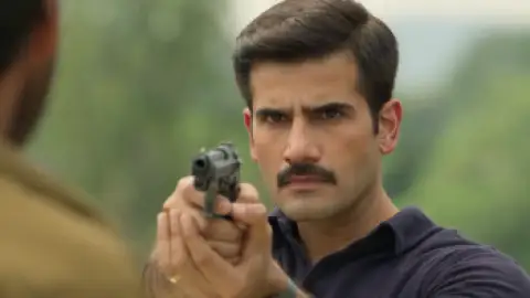 Still 2 of Khakee: The Bihar Chapter (Season 1) WEB-DL [Hindi DD5.1] 1080p 720p & 480p [x264/HEVC] HD | ALL Episodes [NF Series]