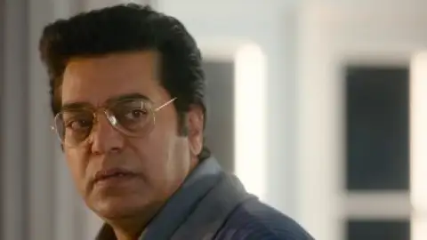 Still 3 of Heer Express (2025) DS4K WEB-DL [Hindi DD5.1] 4K 1080p 720p & 480p [x264/HEVC]