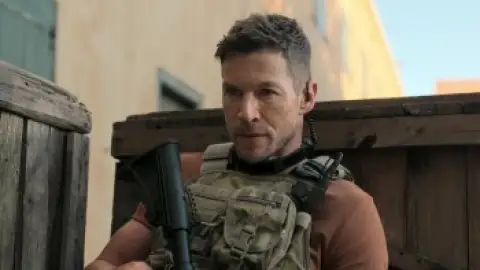 Still 6 of Sniper: The Last Stand (2025) WEB-DL [Hindi (DD5.1) & English] 4K 1080p 720p & 480p Dual Audio [x264/10Bit-HEVC]