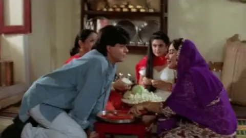 Still 5 of Dilwale Dulhania Le Jayenge (1995) WEB-DL [Hindi DD5.1] 1080p 720p & 480p [x264/HEVC]